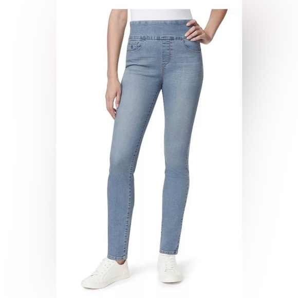 Gloria Vanderbilt Denim - Women's Gloria Vanderbilt Amanda Pull-On Jeans Size 8 New with tags.